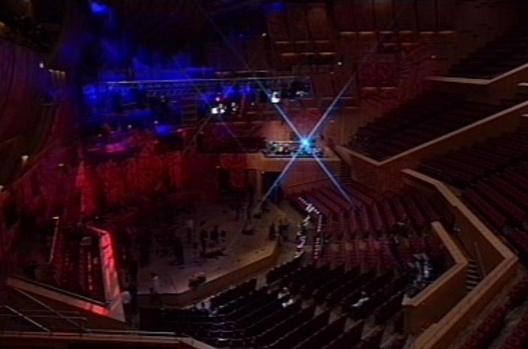 Gasteig innen leer.jpg